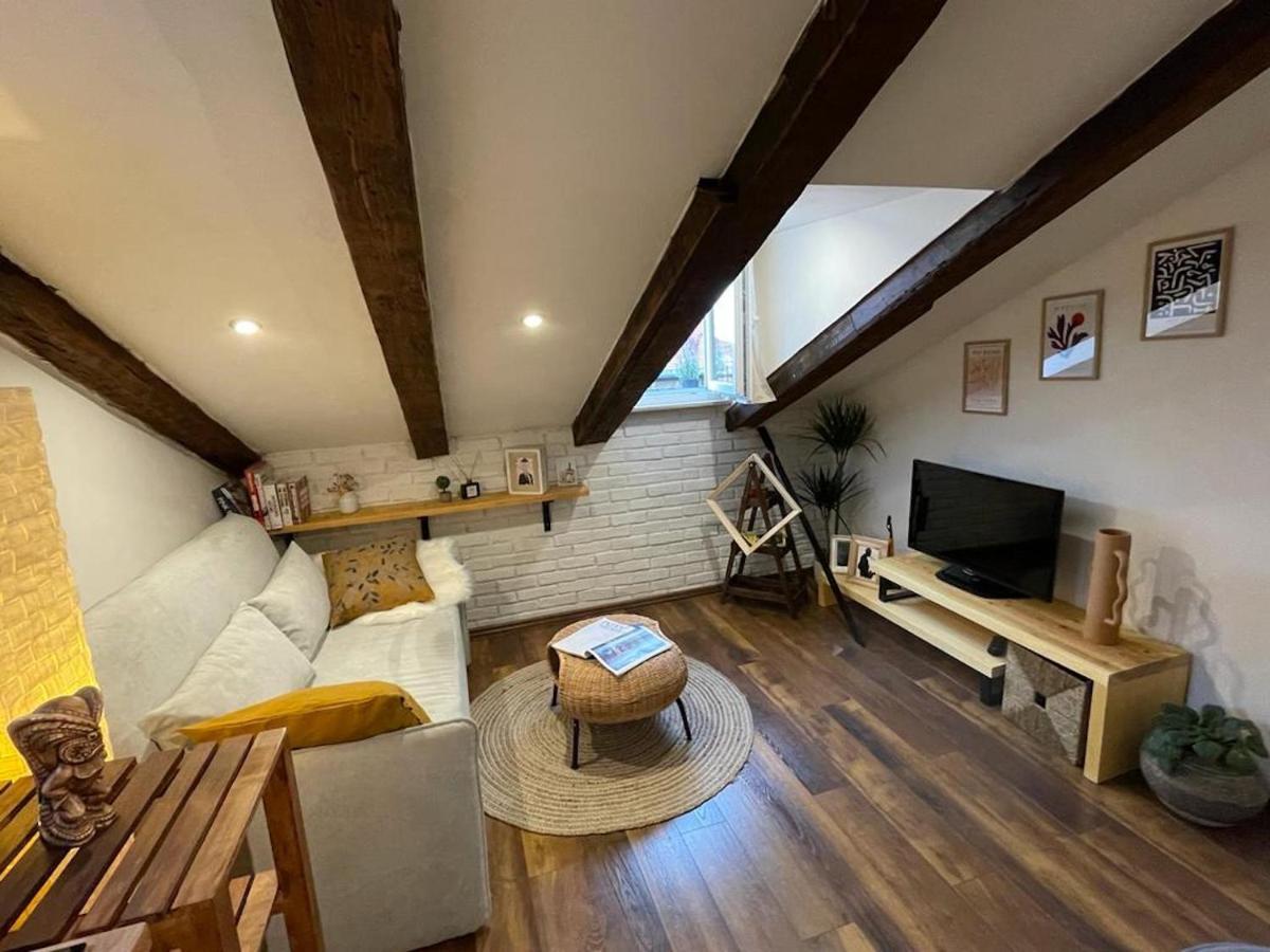 Condo In Town Centre Рийека Екстериор снимка