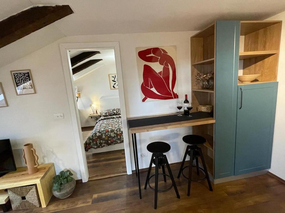 Condo In Town Centre Рийека Екстериор снимка